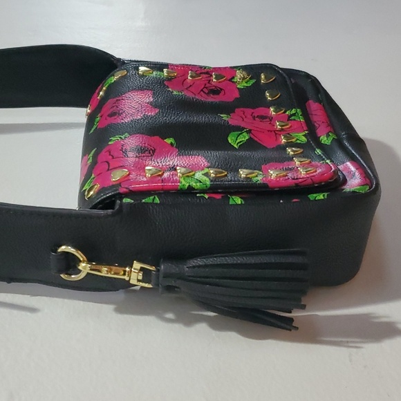 Betsey Johnson Floral Crossbody Bag - Picture 3 of 10